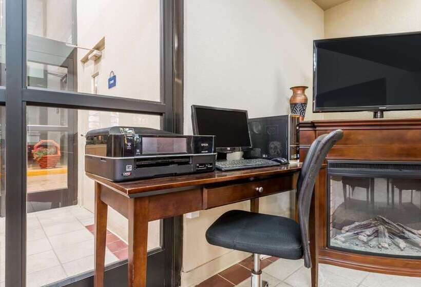 فندق Days Inn By Wyndham Gillette