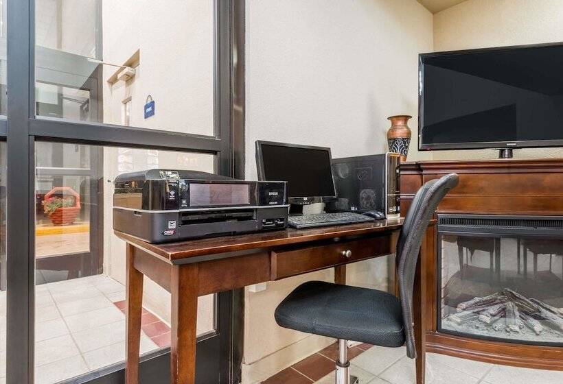 فندق Days Inn By Wyndham Gillette