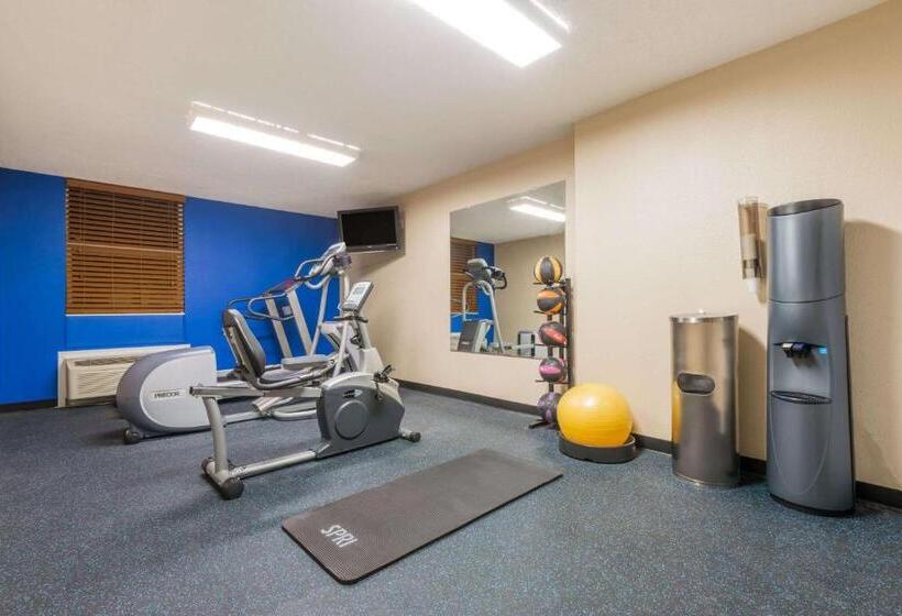 فندق Days Inn By Wyndham Gillette