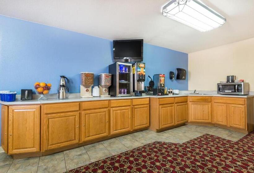 فندق Days Inn By Wyndham Gillette