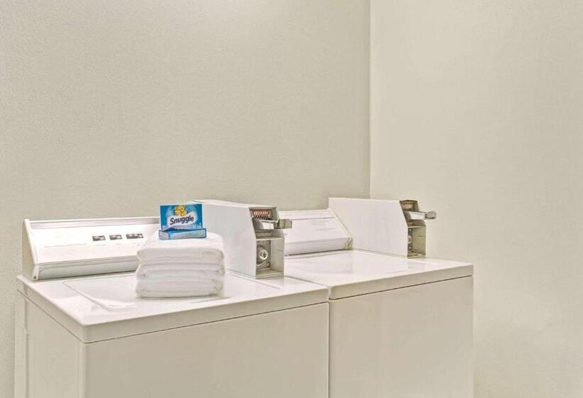 酒店 Days Inn By Wyndham Hampton Near Coliseum Convention Center