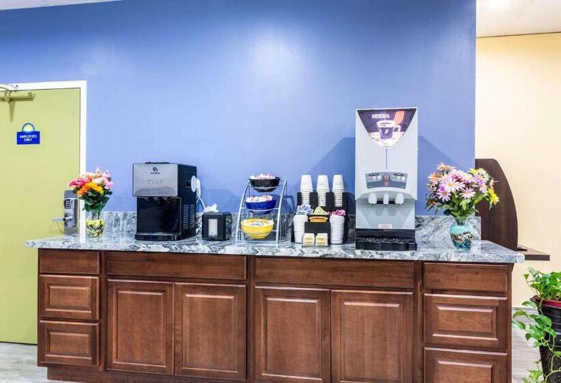 酒店 Days Inn By Wyndham Hampton Near Coliseum Convention Center