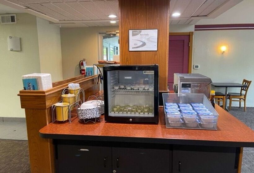 فندق Days Inn By Wyndham Harrisburg North