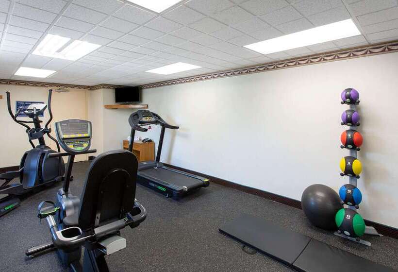 فندق Days Inn By Wyndham Hillsborough