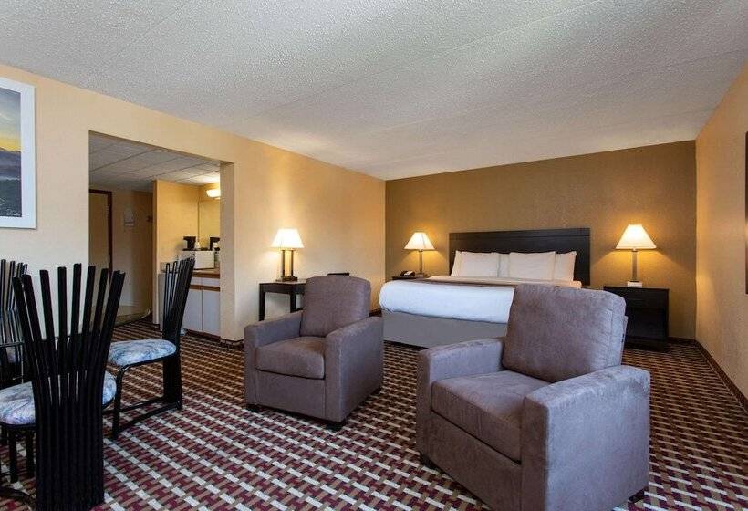 فندق Days Inn By Wyndham Hillsborough