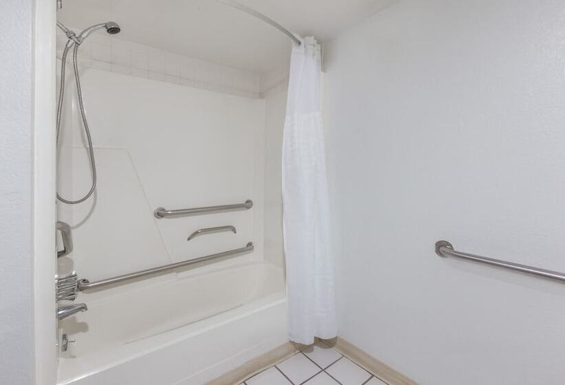 ホテル Days Inn By Wyndham Holland