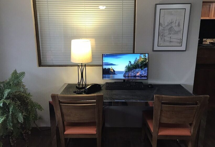 فندق Days Inn By Wyndham International Falls