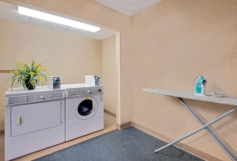 فندق Days Inn By Wyndham International Falls