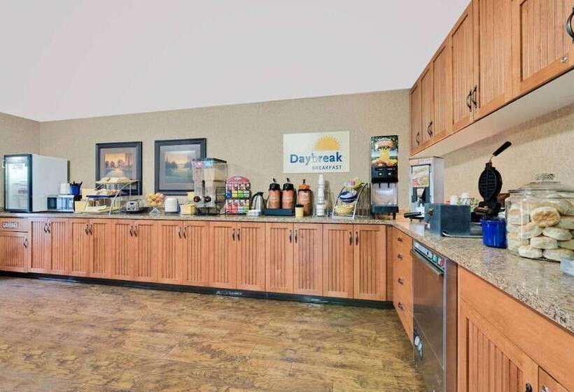 فندق Days Inn By Wyndham International Falls