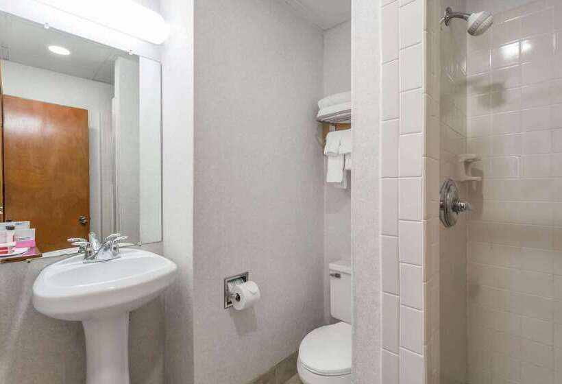 فندق Days Inn By Wyndham Kill Devil Hills Oceanfront  Wilbur