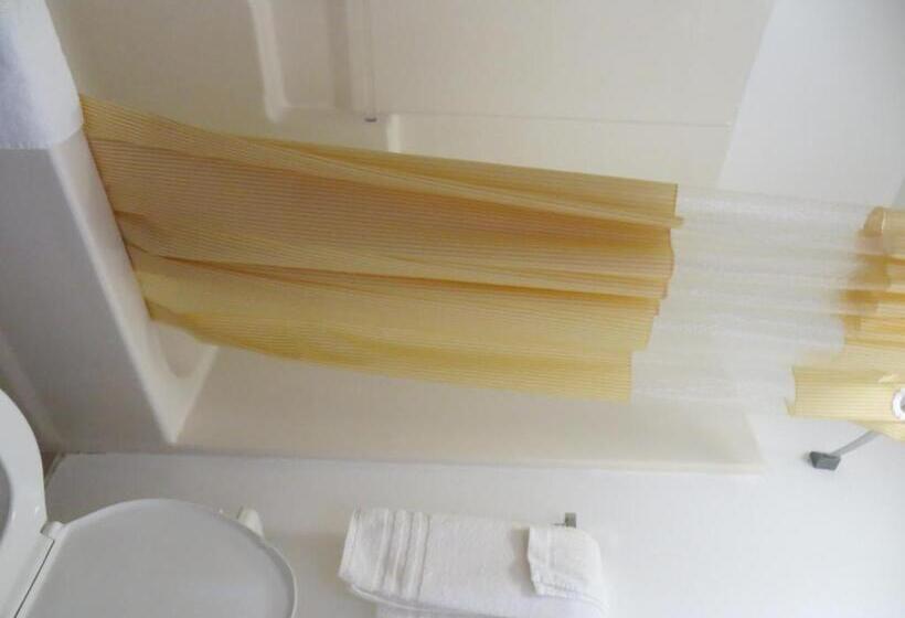 فندق Days Inn By Wyndham Kingdom City