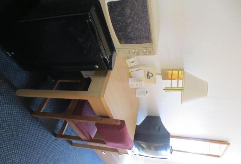 فندق Days Inn By Wyndham Kingdom City