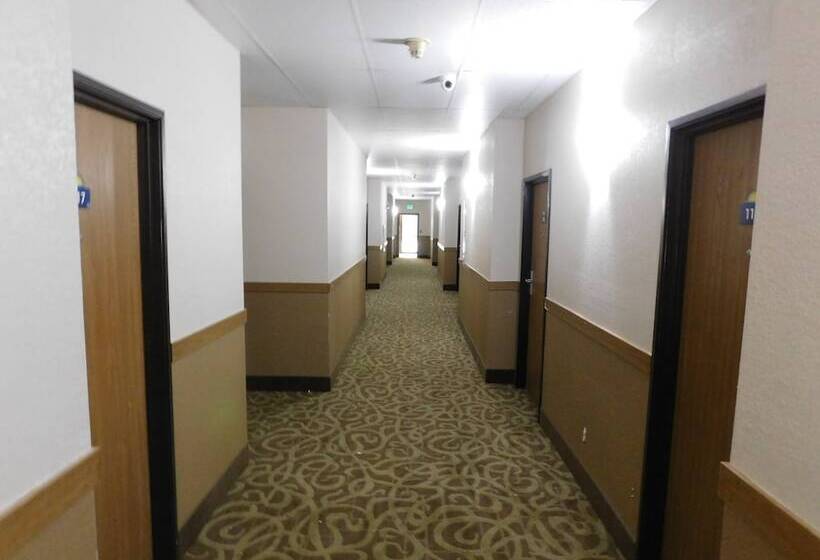 酒店 Days Inn By Wyndham Mankato