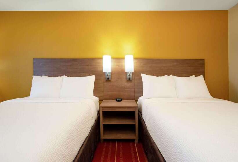 فندق Days Inn By Wyndham Marquette