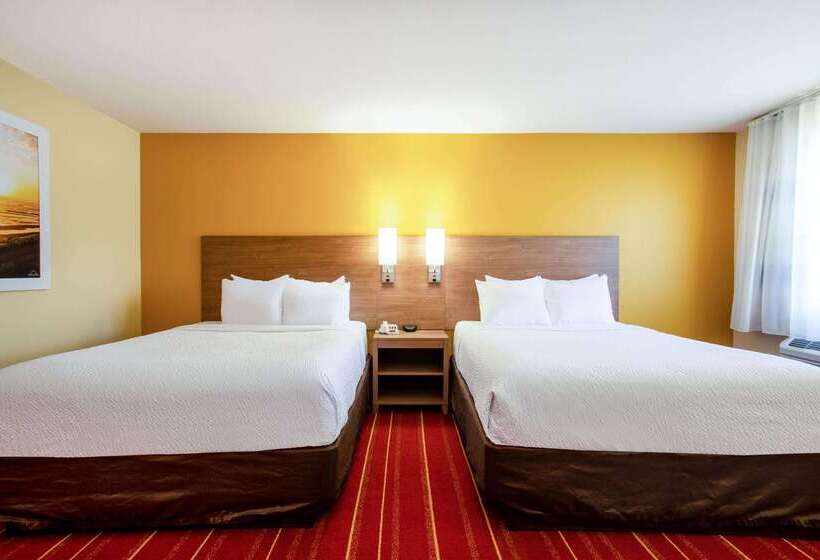 فندق Days Inn By Wyndham Marquette