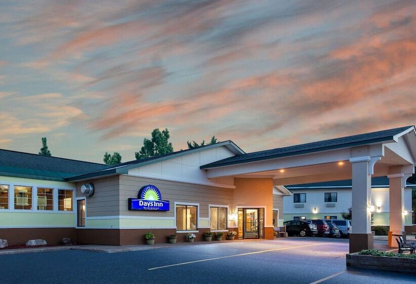 هتل Days Inn By Wyndham Marquette