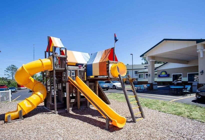 فندق Days Inn By Wyndham Marquette