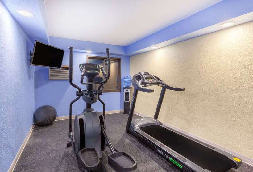 בית מלון כפרי Days Inn By Wyndham Mason City