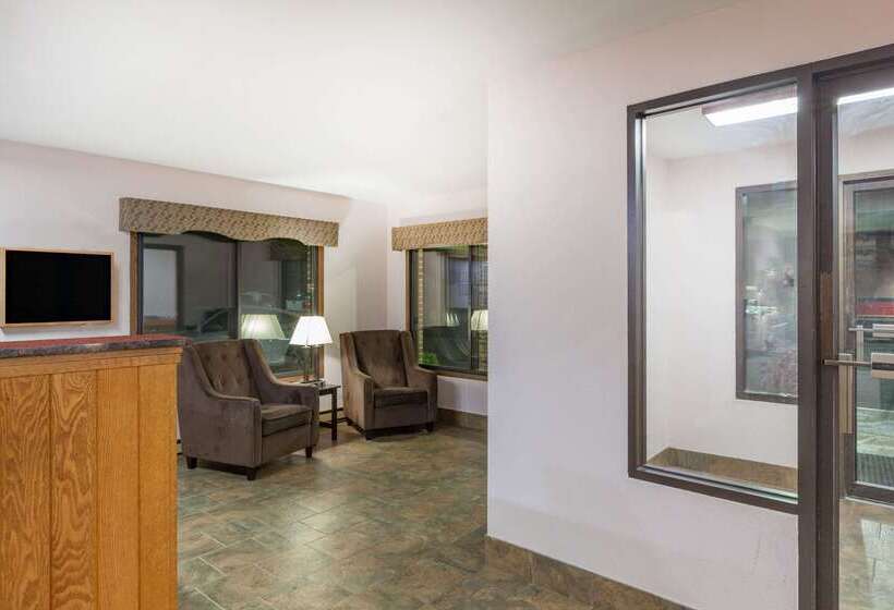 בית מלון כפרי Days Inn By Wyndham Mason City