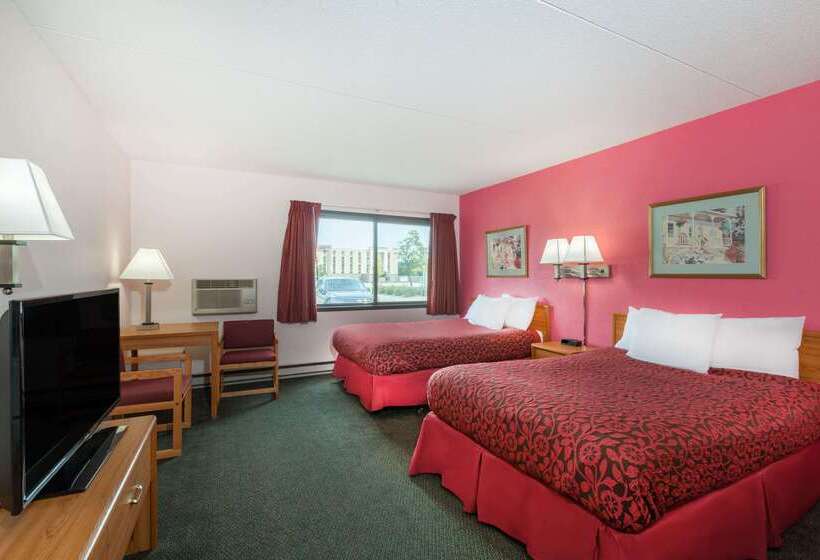 בית מלון כפרי Days Inn By Wyndham Mason City