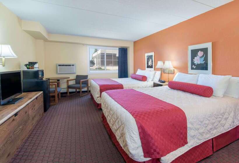 בית מלון כפרי Days Inn By Wyndham Minot