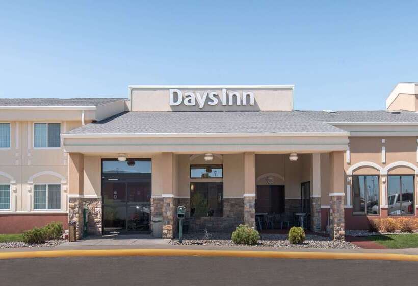 בית מלון כפרי Days Inn By Wyndham Minot