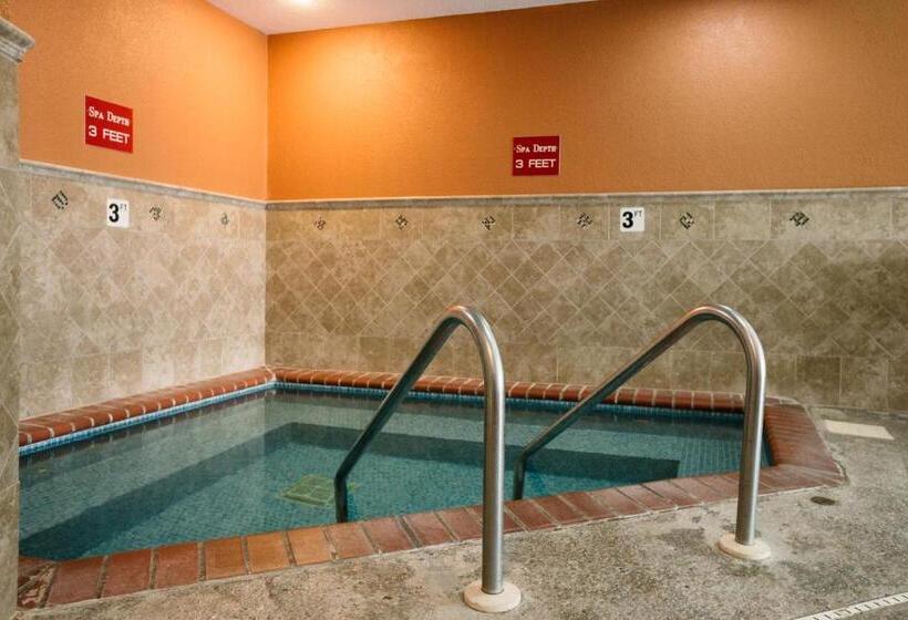 בית מלון כפרי Days Inn By Wyndham Minot