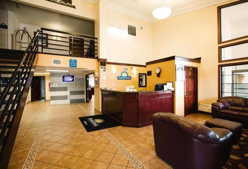 בית מלון כפרי Days Inn By Wyndham Minot