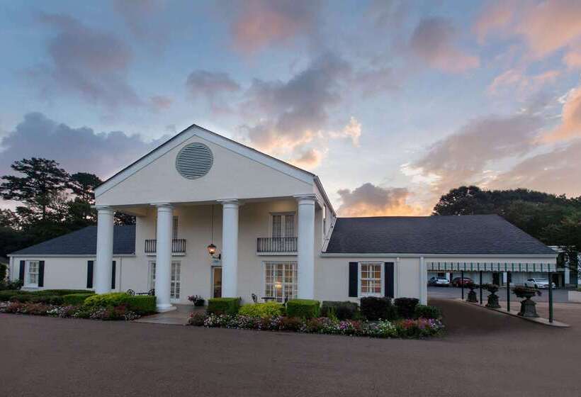 فندق Days Inn By Wyndham Natchez