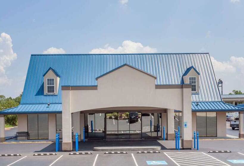 בית מלון כפרי Days Inn By Wyndham Owensboro