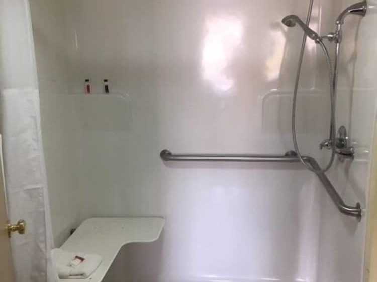 Отель Days Inn By Wyndham Paintsville