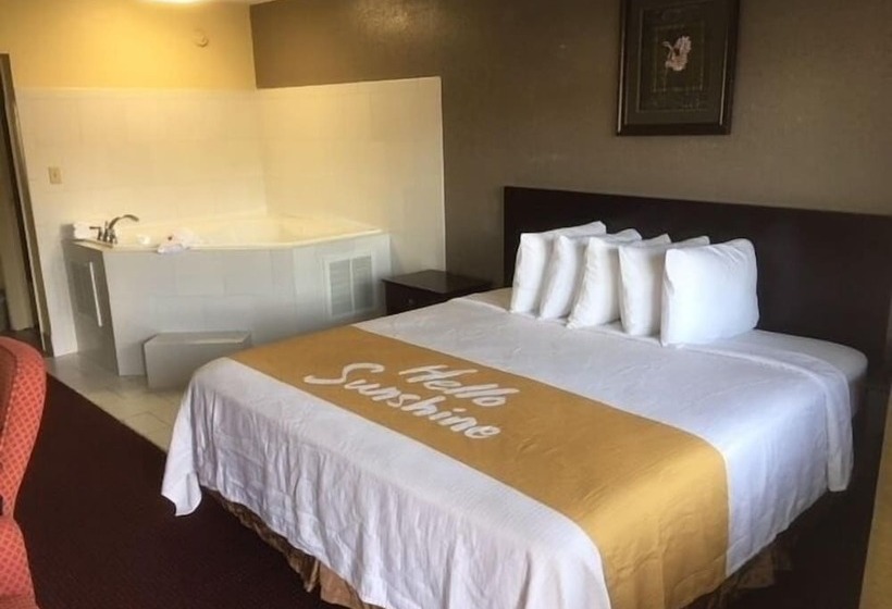 Отель Days Inn By Wyndham Paintsville