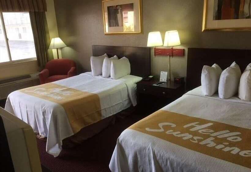 Отель Days Inn By Wyndham Paintsville