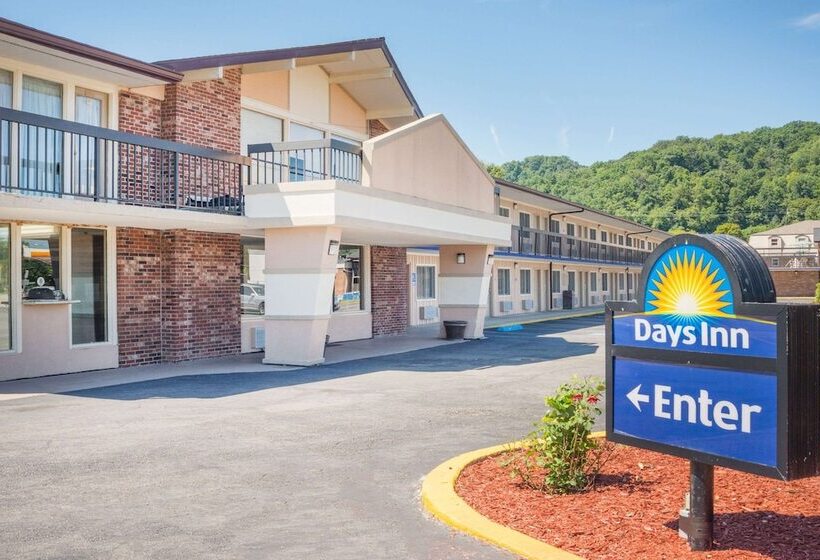 Отель Days Inn By Wyndham Paintsville