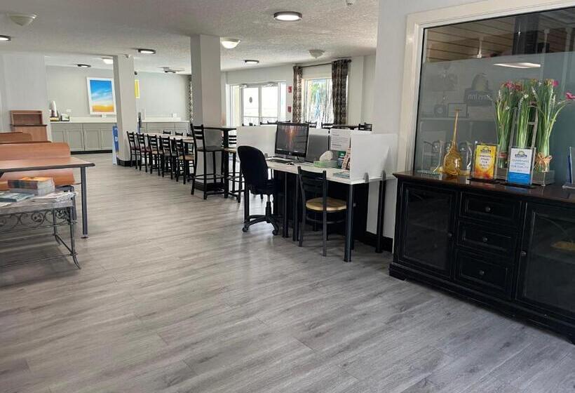 فندق Days Inn By Wyndham Port Charlotte Town Center