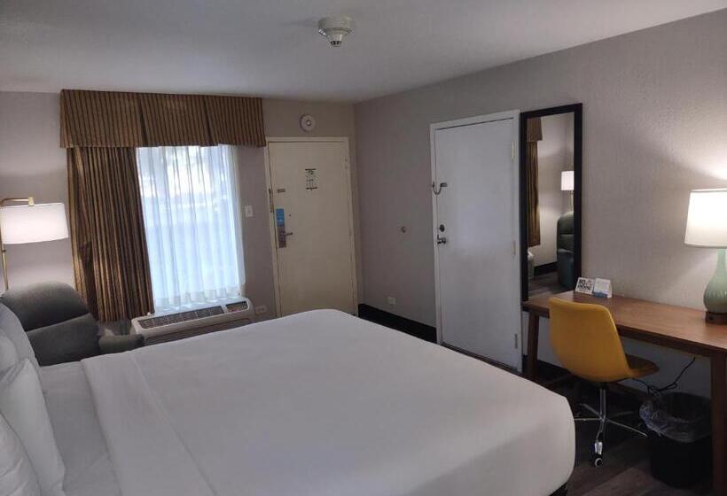 فندق Days Inn By Wyndham Port Charlotte Town Center