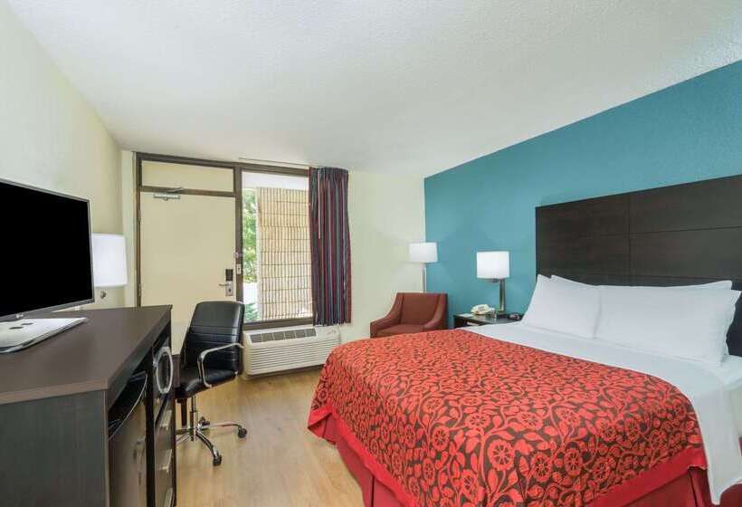 ホテル Days Inn By Wyndham Raleigh Midtown