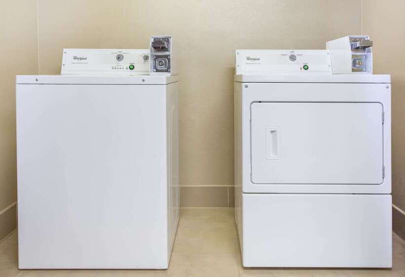 هتل Days Inn By Wyndham Raleighairportresearch Triangle Park