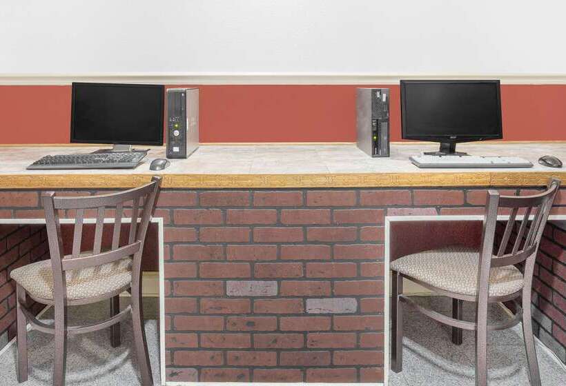 ホテル Days Inn By Wyndham Ruther Glen Kings Dominion Area