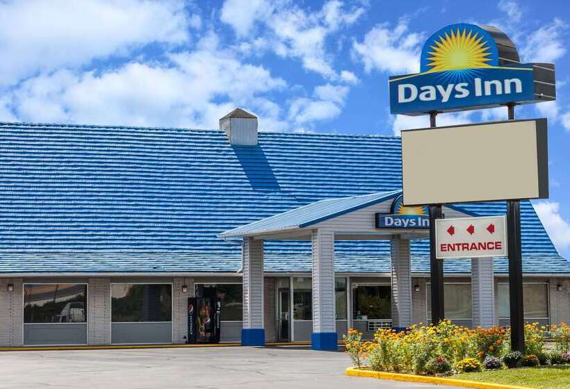 فندق Days Inn By Wyndham Seymour