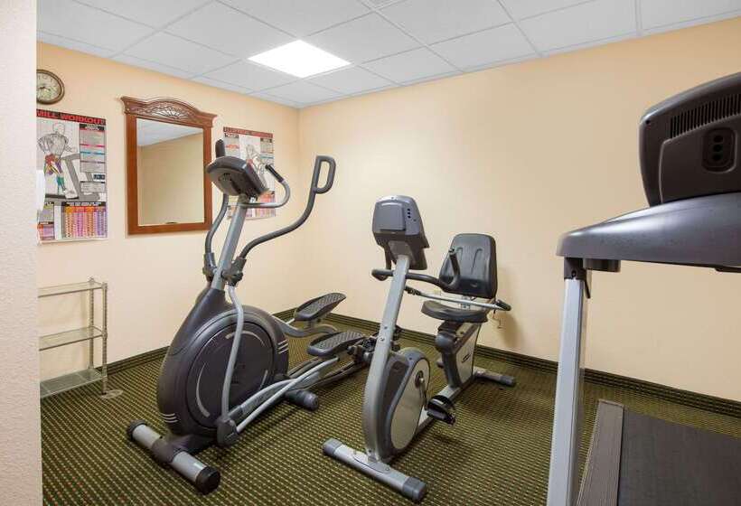 فندق Days Inn By Wyndham Sullivan