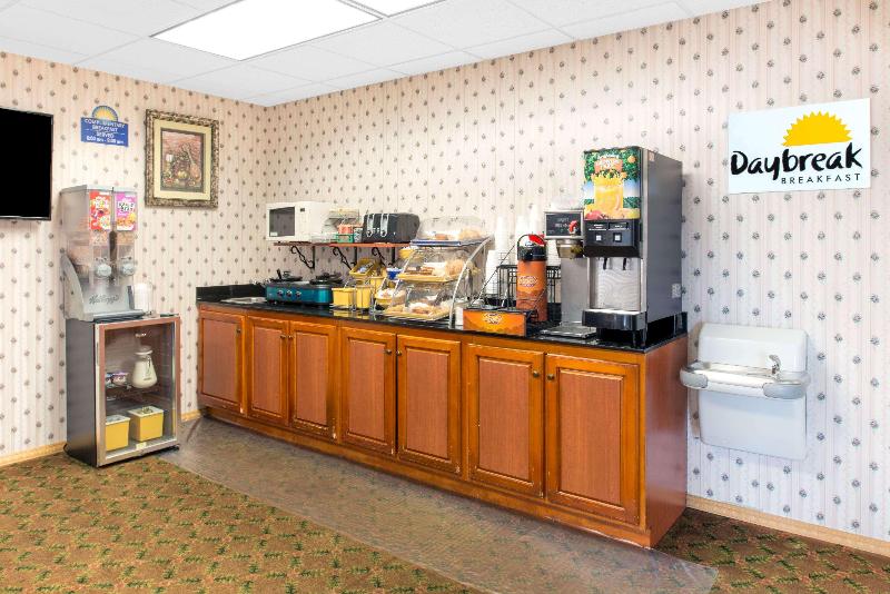 호텔 Days Inn By Wyndham Sullivan