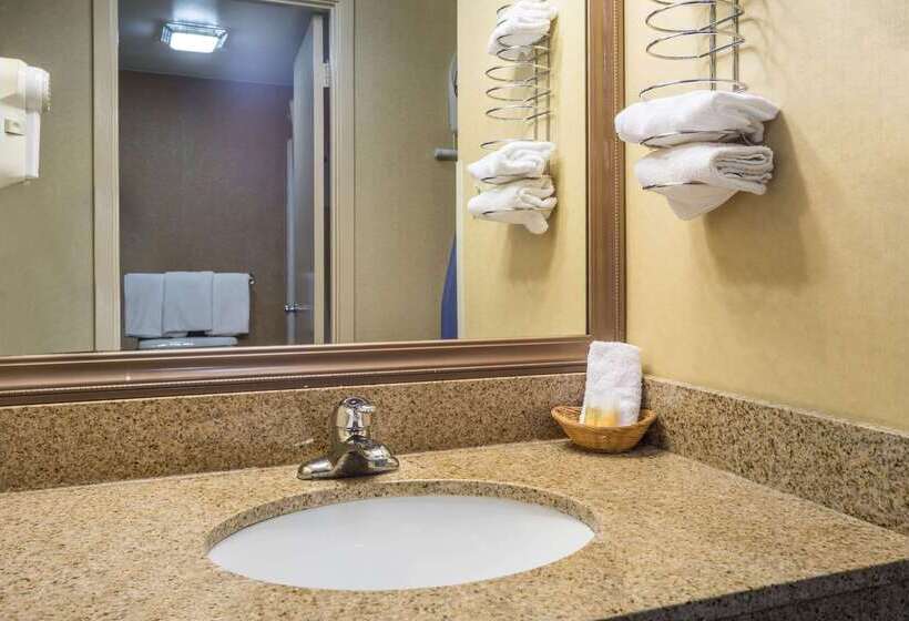 فندق Days Inn By Wyndham Westminster