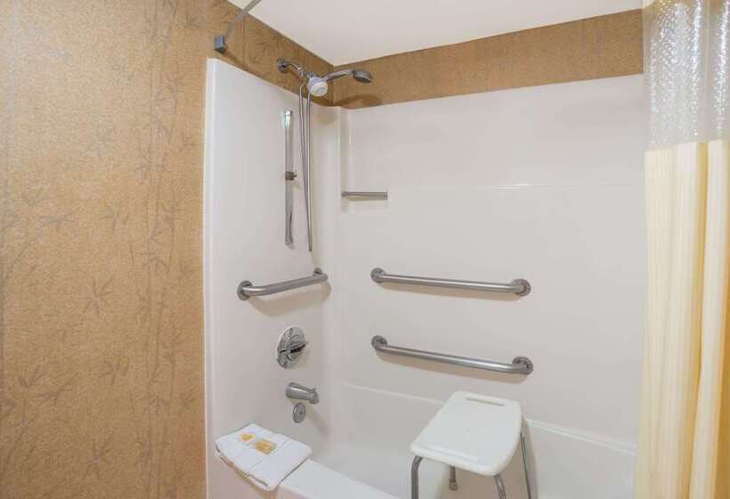 فندق Days Inn By Wyndham Westminster