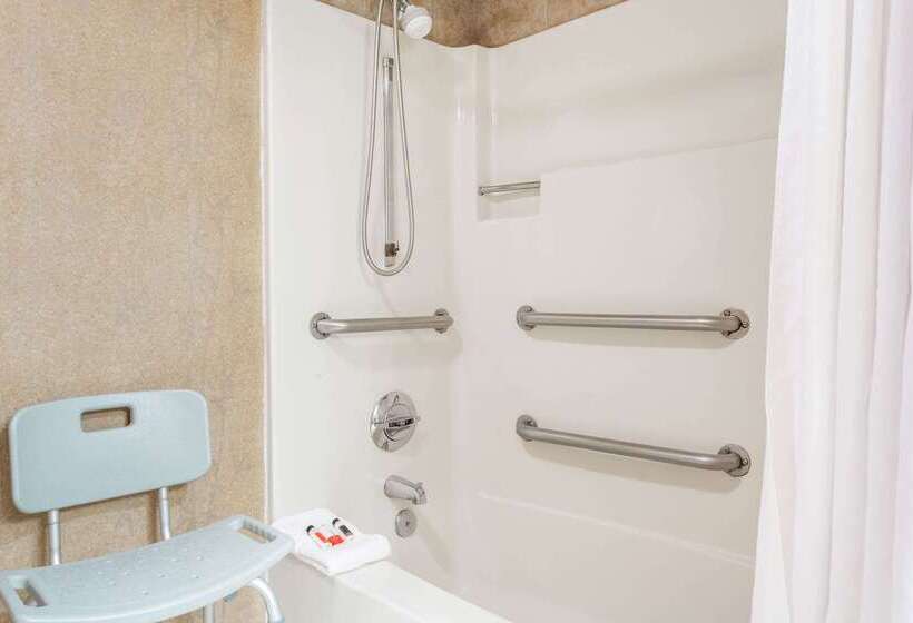 فندق Days Inn By Wyndham Westminster