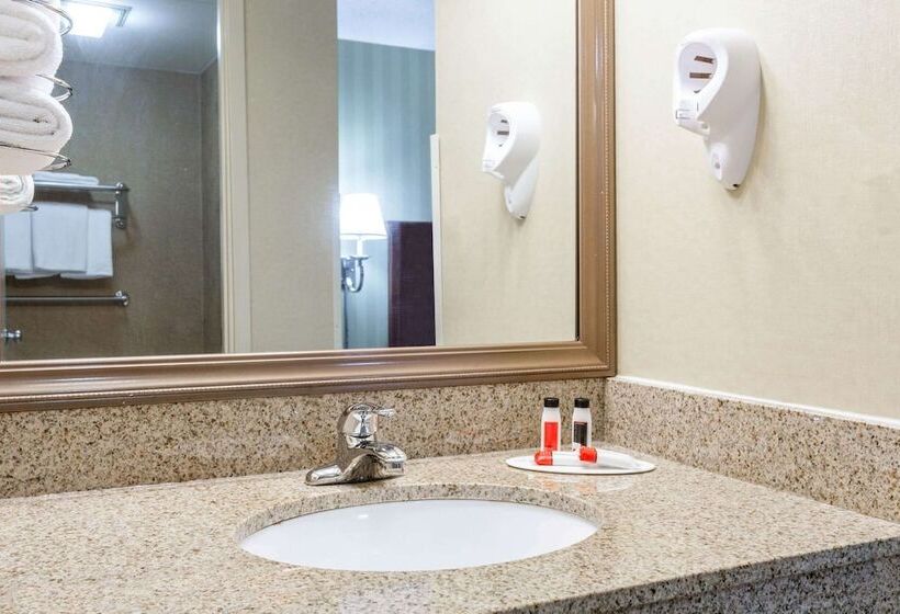 فندق Days Inn By Wyndham Westminster