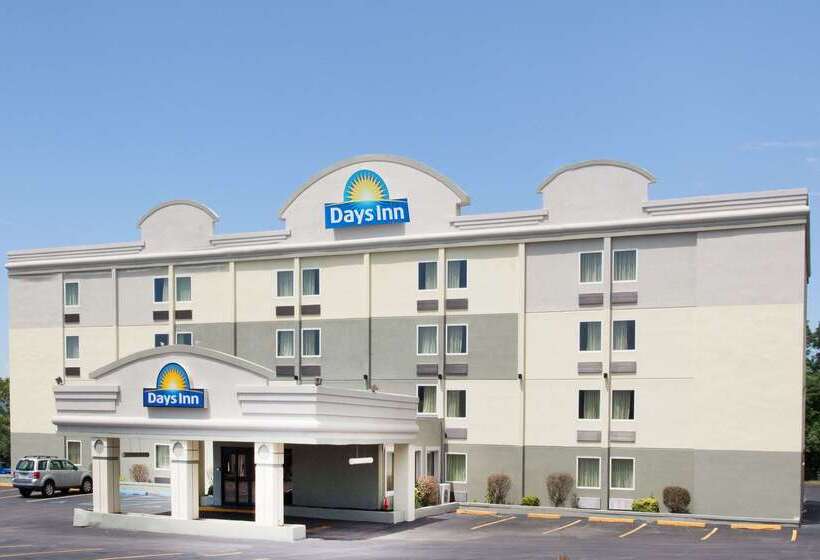 בית מלון כפרי Days Inn By Wyndham Wilkes Barre