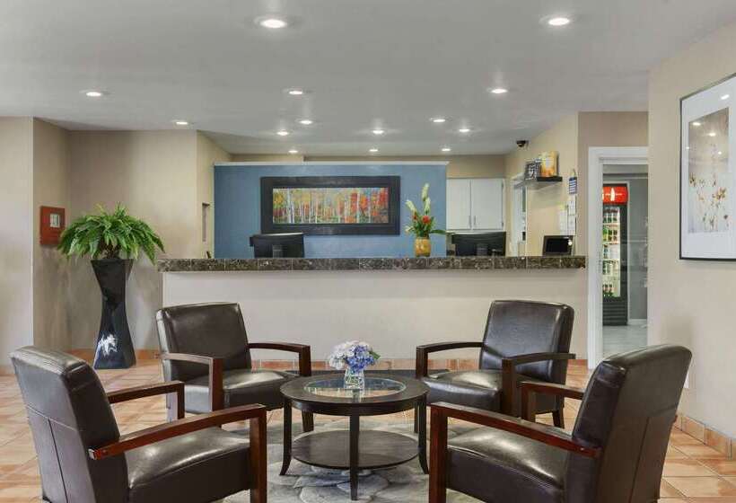 Отель Days Inn By Wyndham Williams