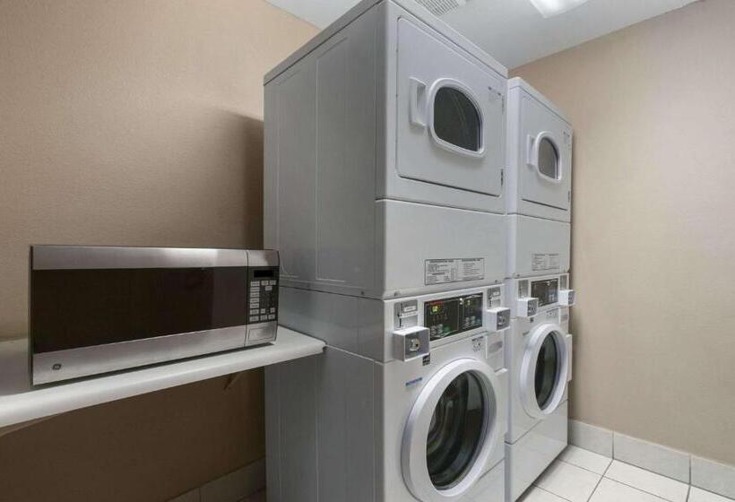 Отель Days Inn By Wyndham Williams