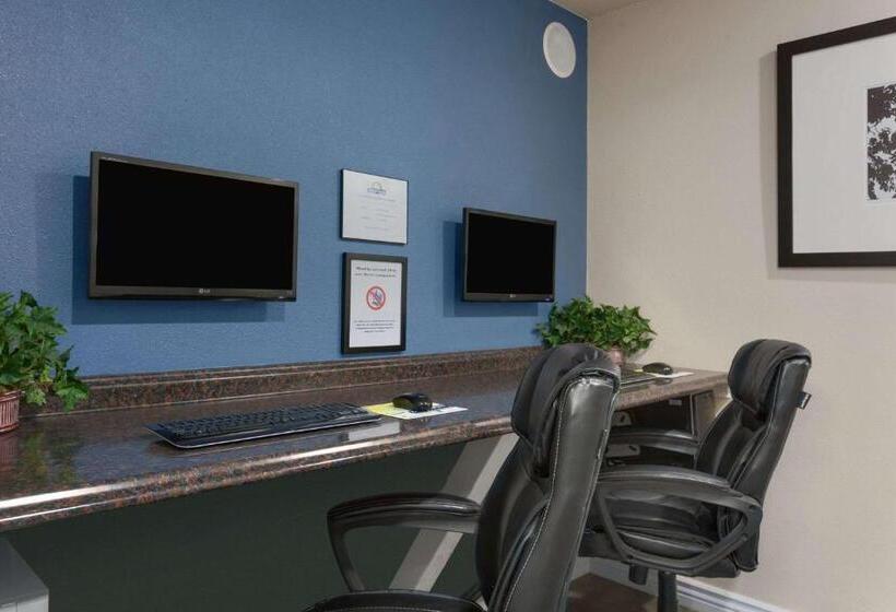 Отель Days Inn By Wyndham Williams